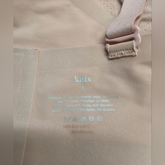 Knix V-Neck wireless Evolution Bra Size 3- No padding inserts - Picture 4 of 8